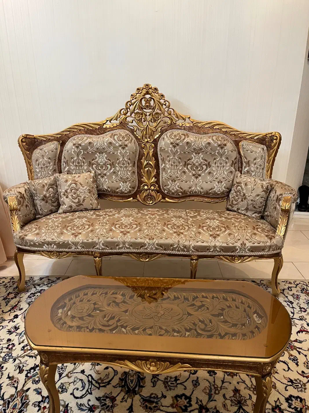 مبل کلاسیک|مبلمان خانگی و میز عسلی|کرج, کارخانه قند|دیوار