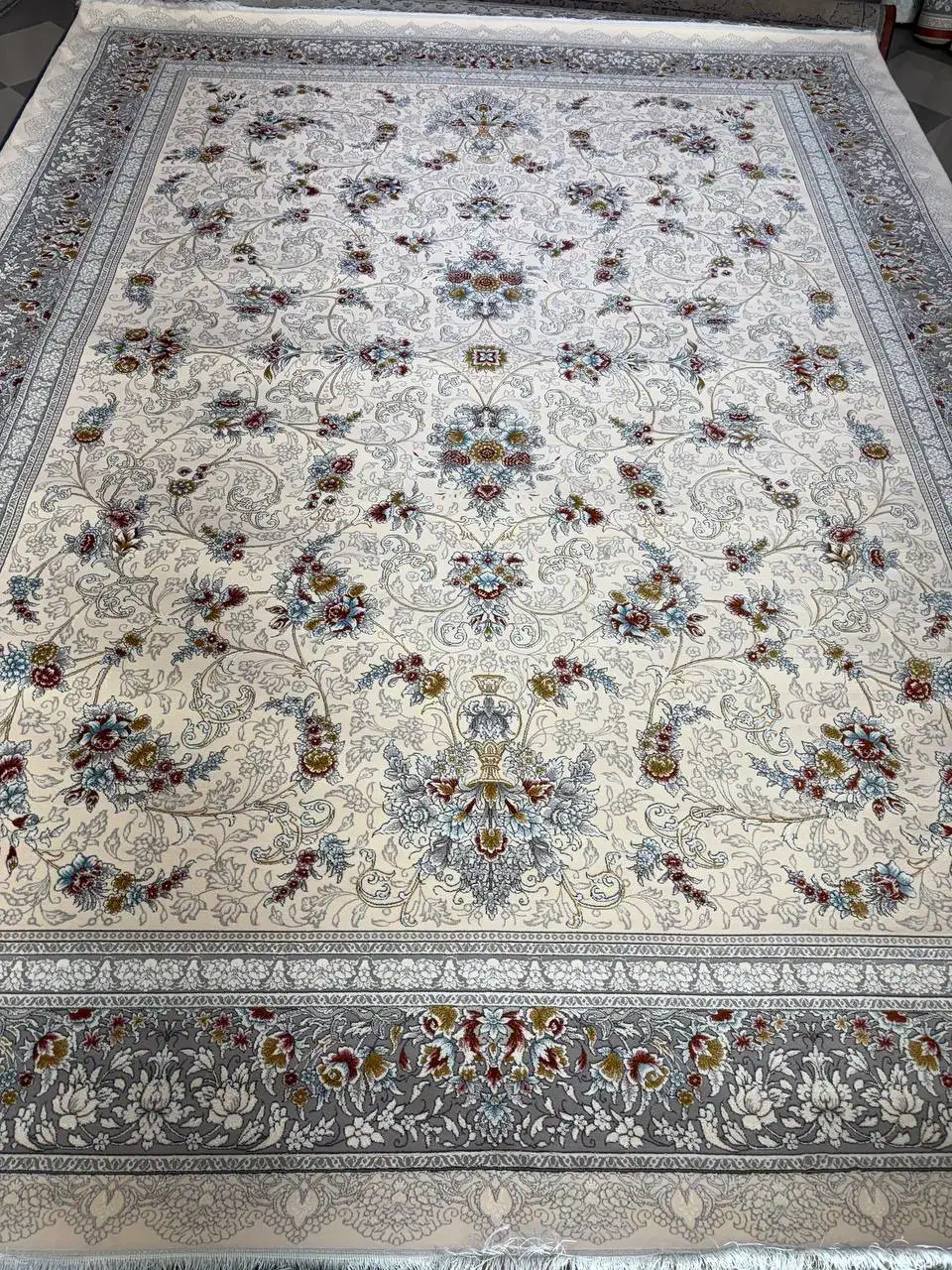 فرش 9 متری/ 700 شانه/ تمام نخ/ تولید کاشان|فرش|بوشهر, |دیوار