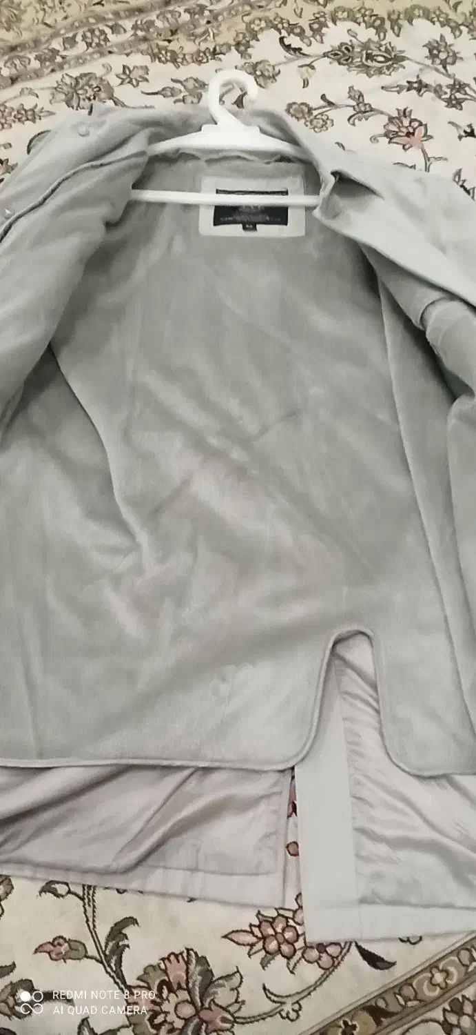 پالتو بلند جنس عالی|لباس|صدرا-فارس, فاز ۱|دیوار