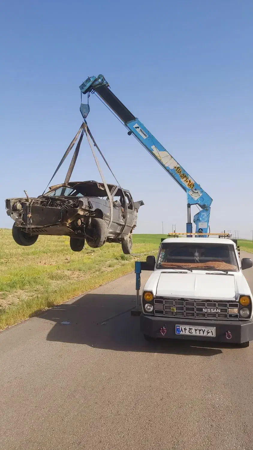 جرثقیل نیسان ۲ تُنی ۱۲ متری و سبد بالابر|خدمات حمل و نقل|بیجار, |دیوار