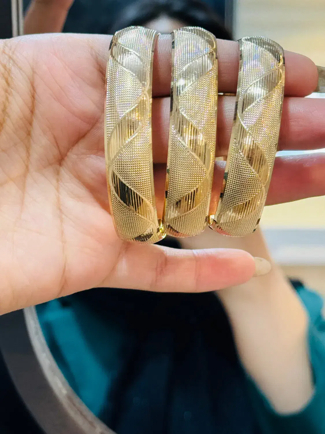 تکپوش زمانی|جواهرات|بافق, |دیوار