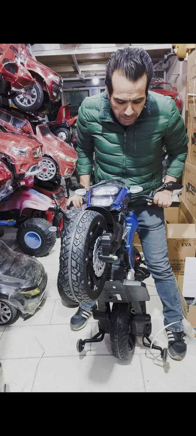 موتور بنللی،وسپاکنترلی،ماشین بنز کولردار|اسباب‌‌بازی|تاکستان, |دیوار