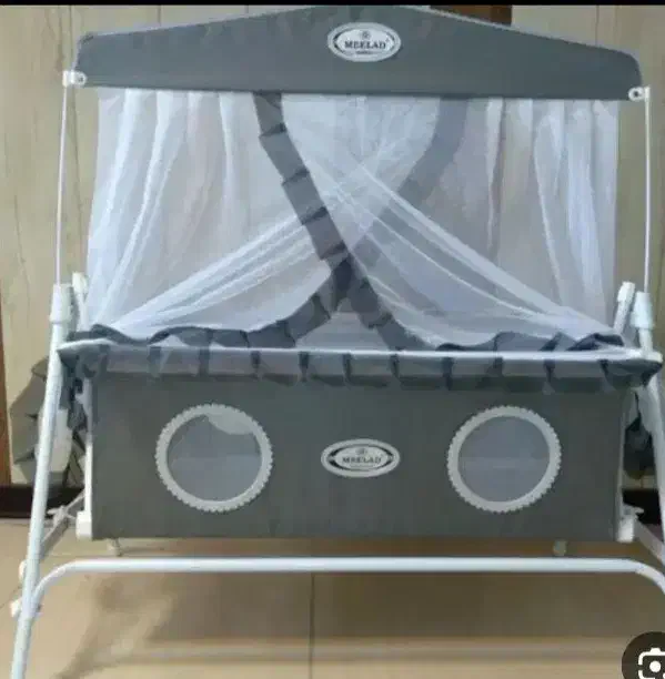 گهواره|اسباب و اثاث بچه|قم, باغ کرباسی|دیوار