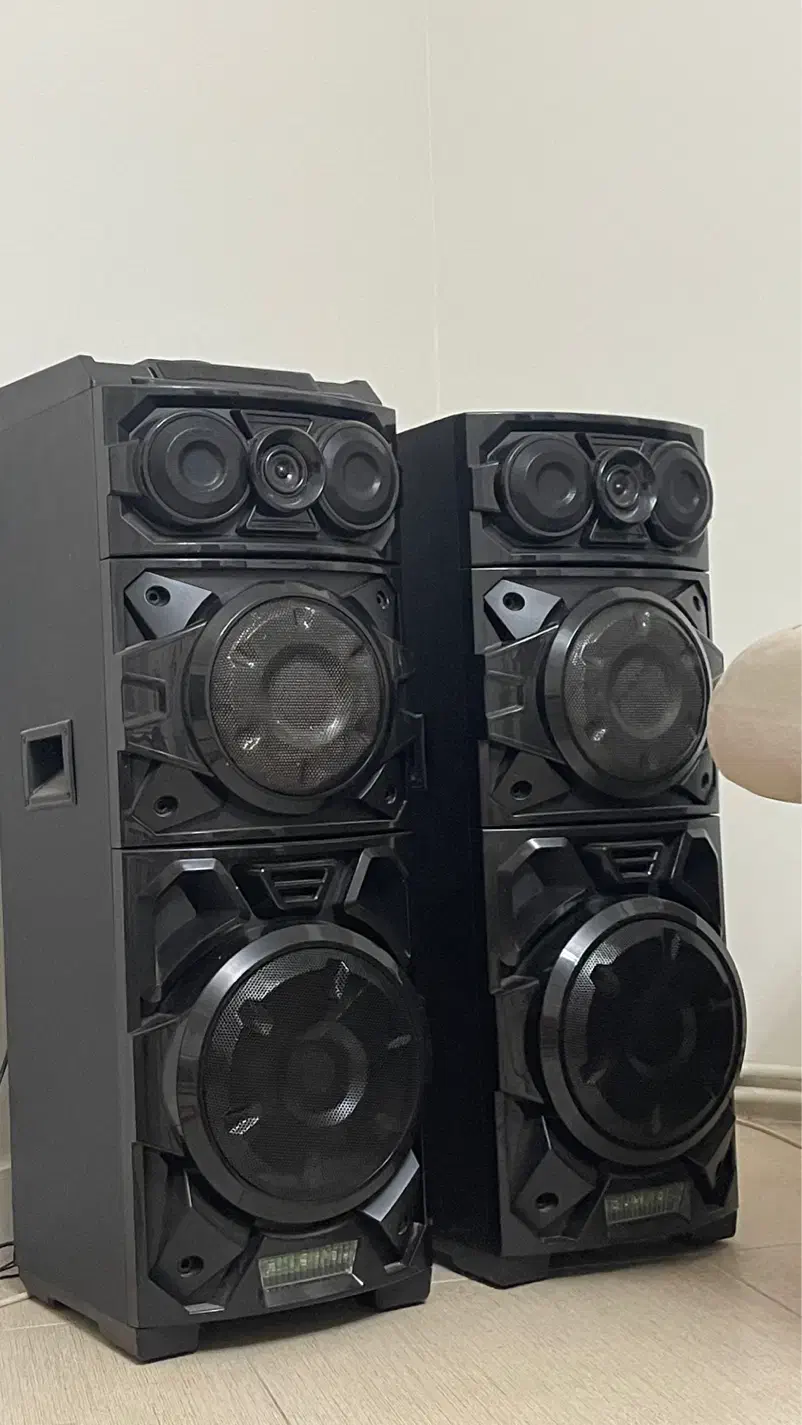 اسپیکر پر قدرت و زیبا و با کیفیت سفارش اروپا|سیستم صوتی خانگی|گرگان, |دیوار