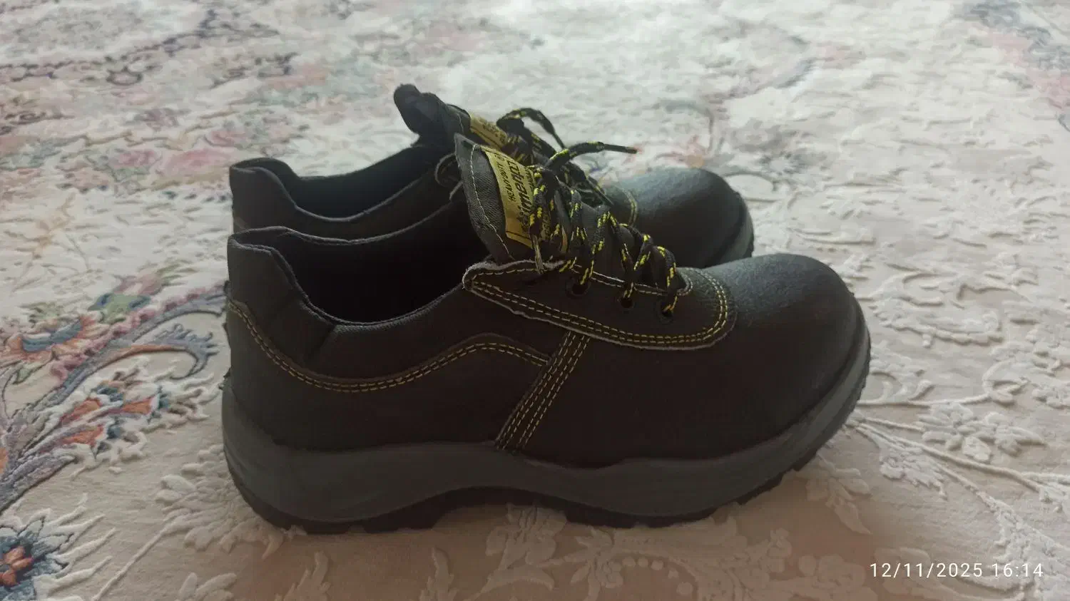 کفش ایمنی|کیف، کفش، کمربند|خرم‌آباد, |دیوار