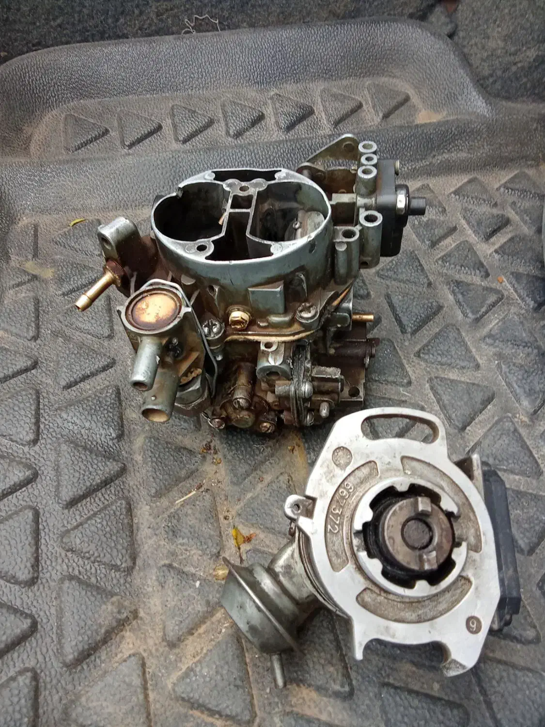 لوازم پژو دوهزار|قطعات یدکی و لوازم جانبی|زرند, |دیوار