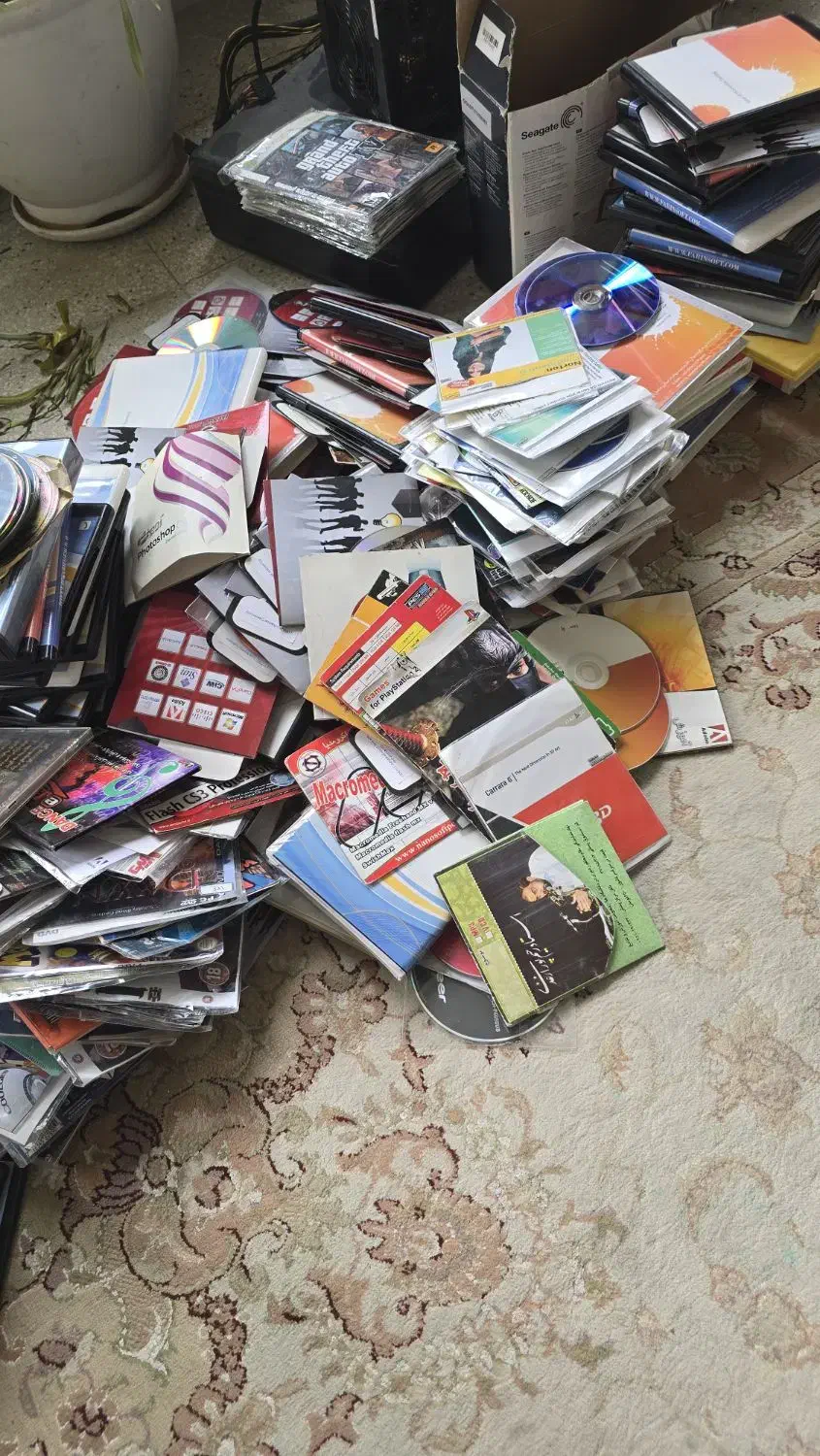 سی دی|فیلم و موسیقی|تهران, ورزشگاه آزادی|دیوار