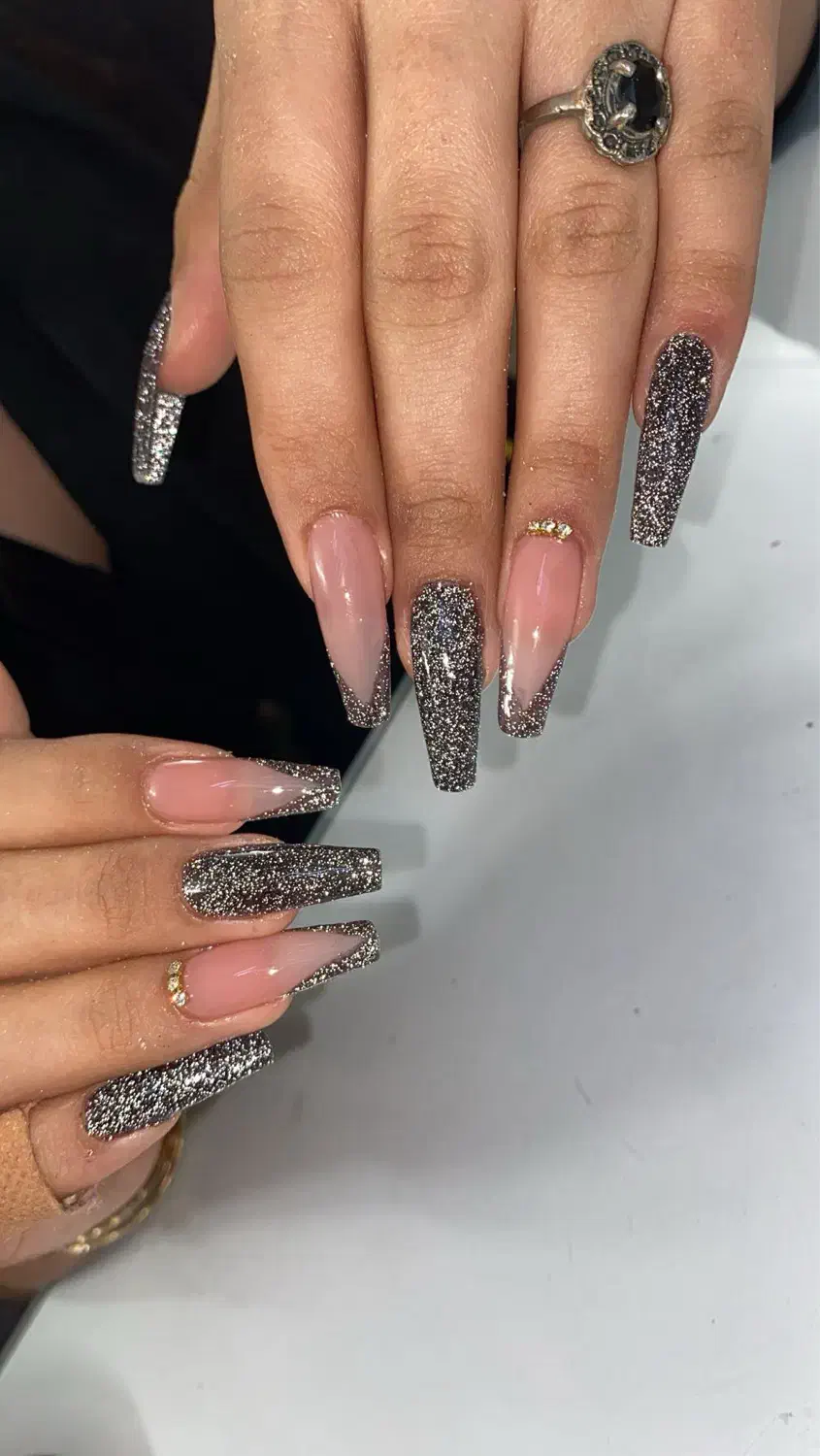 کاشت ناخن  ۲۰۰طراحی و لاکژل رایگان|خدمات آرایشگری و زیبایی|کاشان, پارک لاله|دیوار