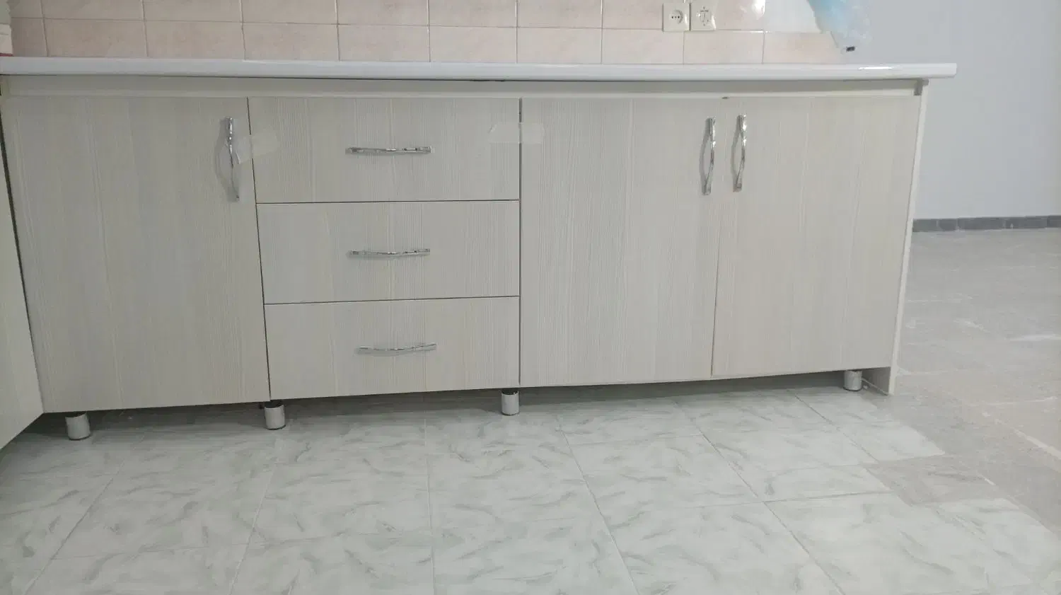 کابینت|آب‌چکان و نظم‌دهنده ظروف|لوشان, |دیوار