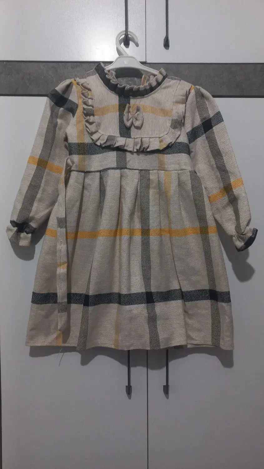 لباس مجلسی|لباس|خوی, |دیوار