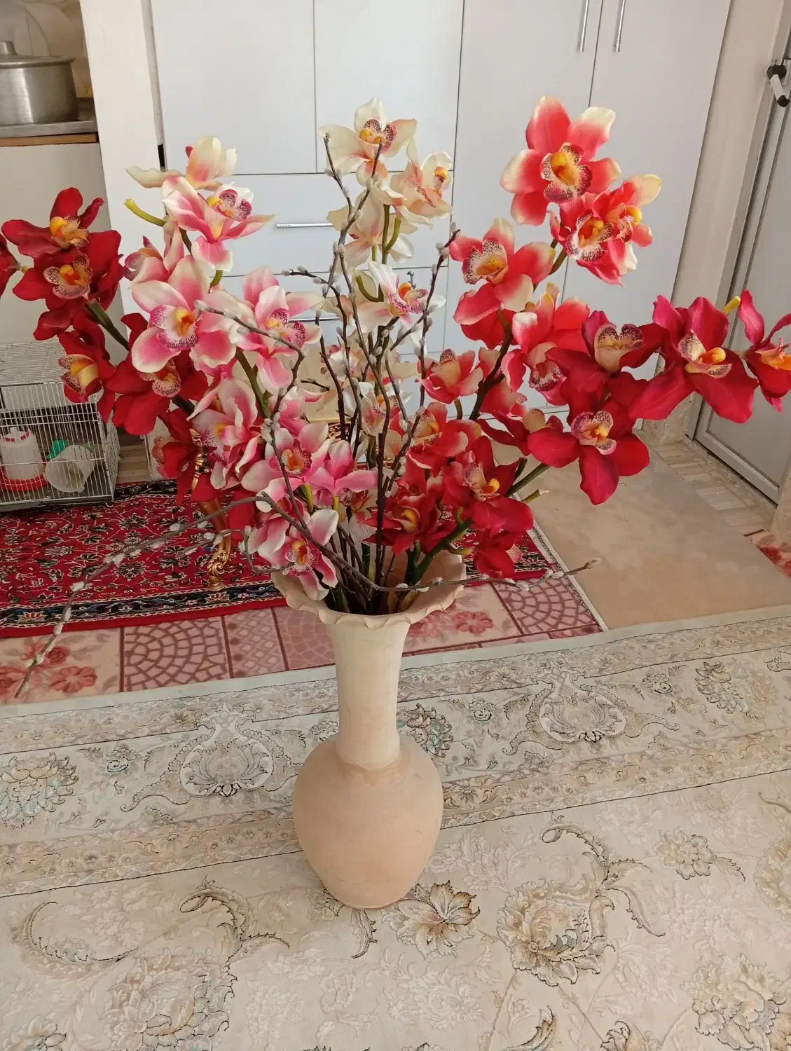 گل وگلدون|گل مصنوعی|قم, وادی السلام|دیوار