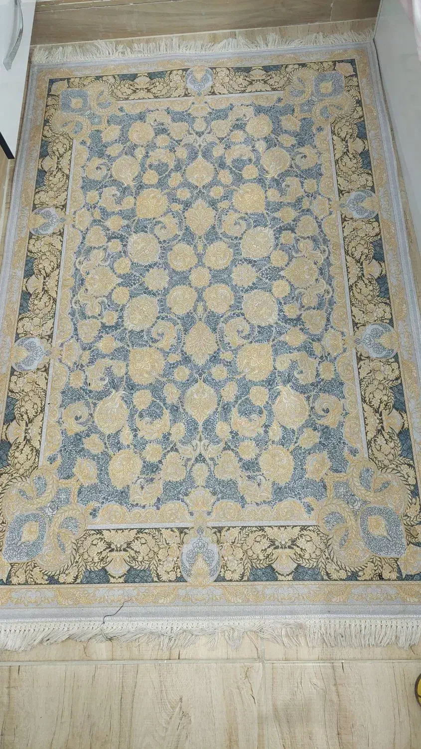 تخت دو نفره،تشک،روتختی،میز آرایش و قالیچه|تخت و سرویس خواب|برازجان, |دیوار