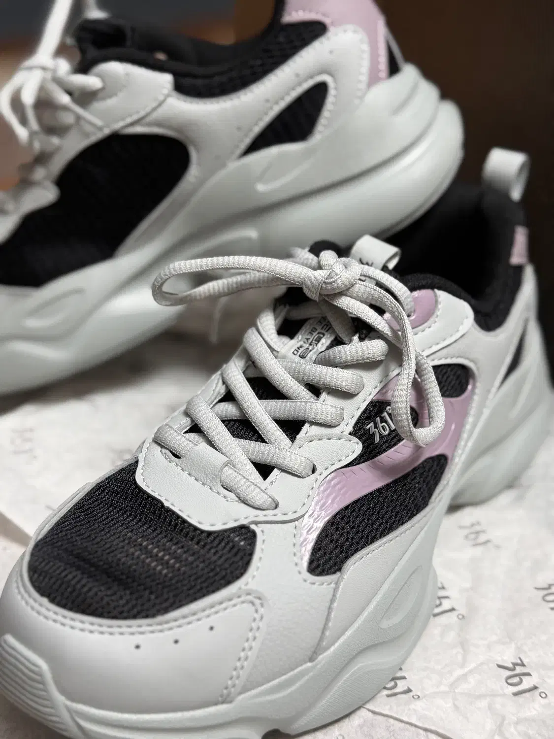 کتونی|کیف، کفش، کمربند|بجنورد, |دیوار