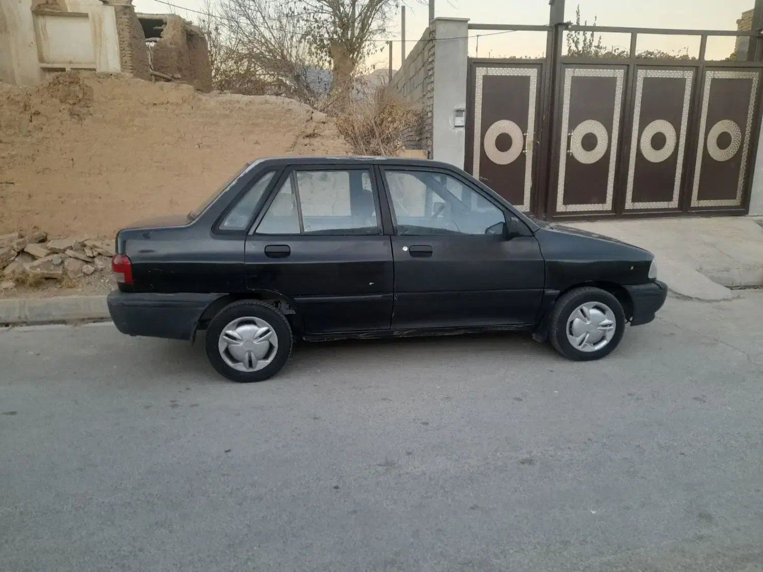 پراید ۸۲ مشکی|خودرو سواری و وانت|شازند, |دیوار