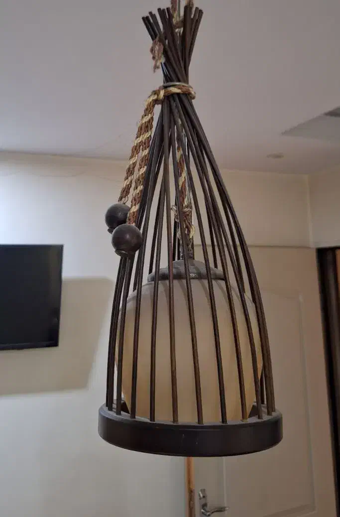 لوستر|لوستر و چراغ آویز|پاکدشت, پاکدشت (مامازند)|دیوار