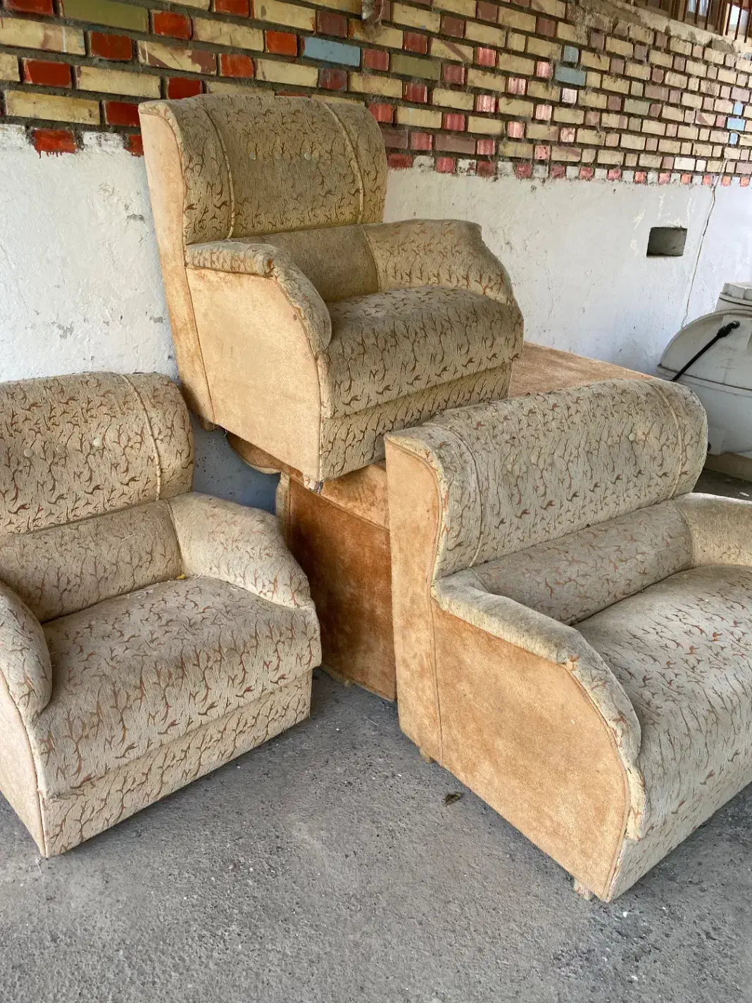 مبل راحتی|مبلمان خانگی و میز عسلی|تالش, تالش|دیوار