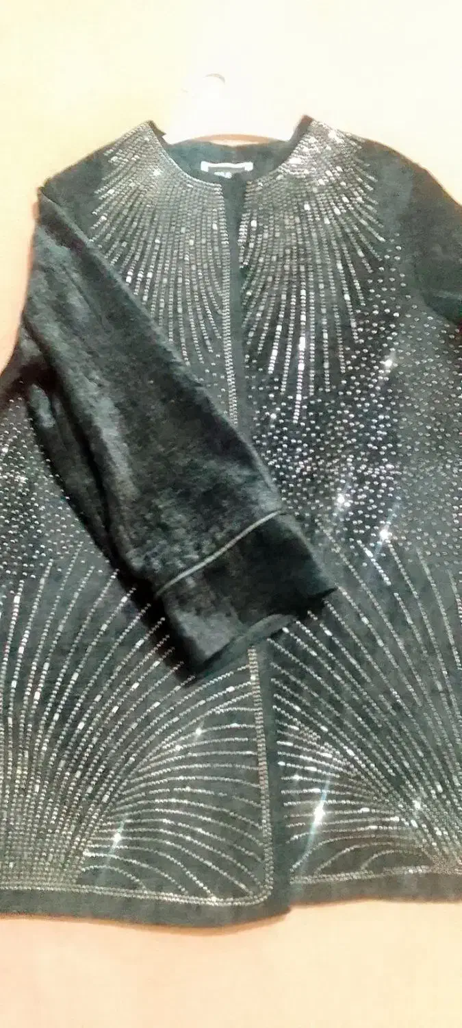 مانتو شلوار|لباس|کنگاور, |دیوار