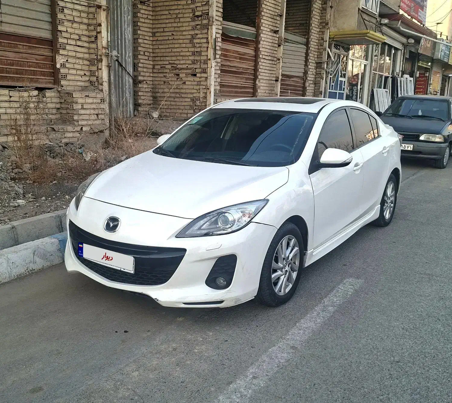 مزدا۳ نیو مدل ۹۶ بیرنگ|خودرو سواری و وانت|کوهسار (البرز), |دیوار