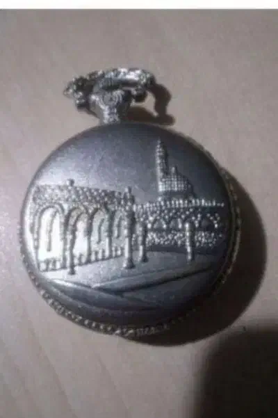 ساعت جیبی|کلکسیون اشیاء عتیقه|چهارباغ, |دیوار