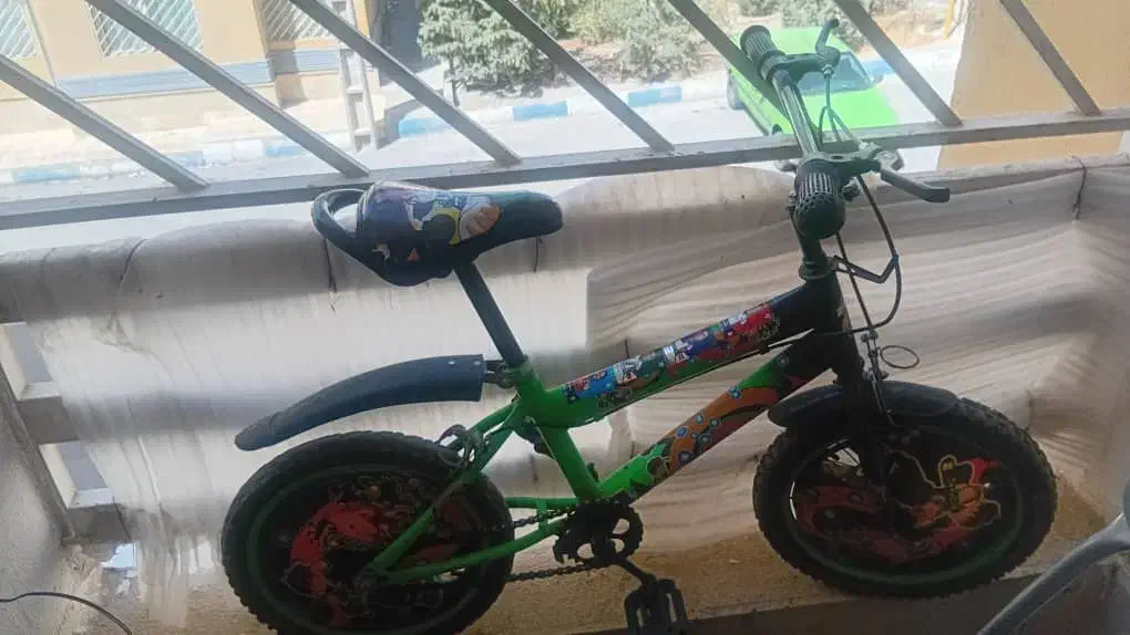 فروش فوری دوچرخه سایز ۱۶ طرح بنتن سالم|دوچرخه، اسکیت، اسکوتر|پردیس, فاز ۳|دیوار