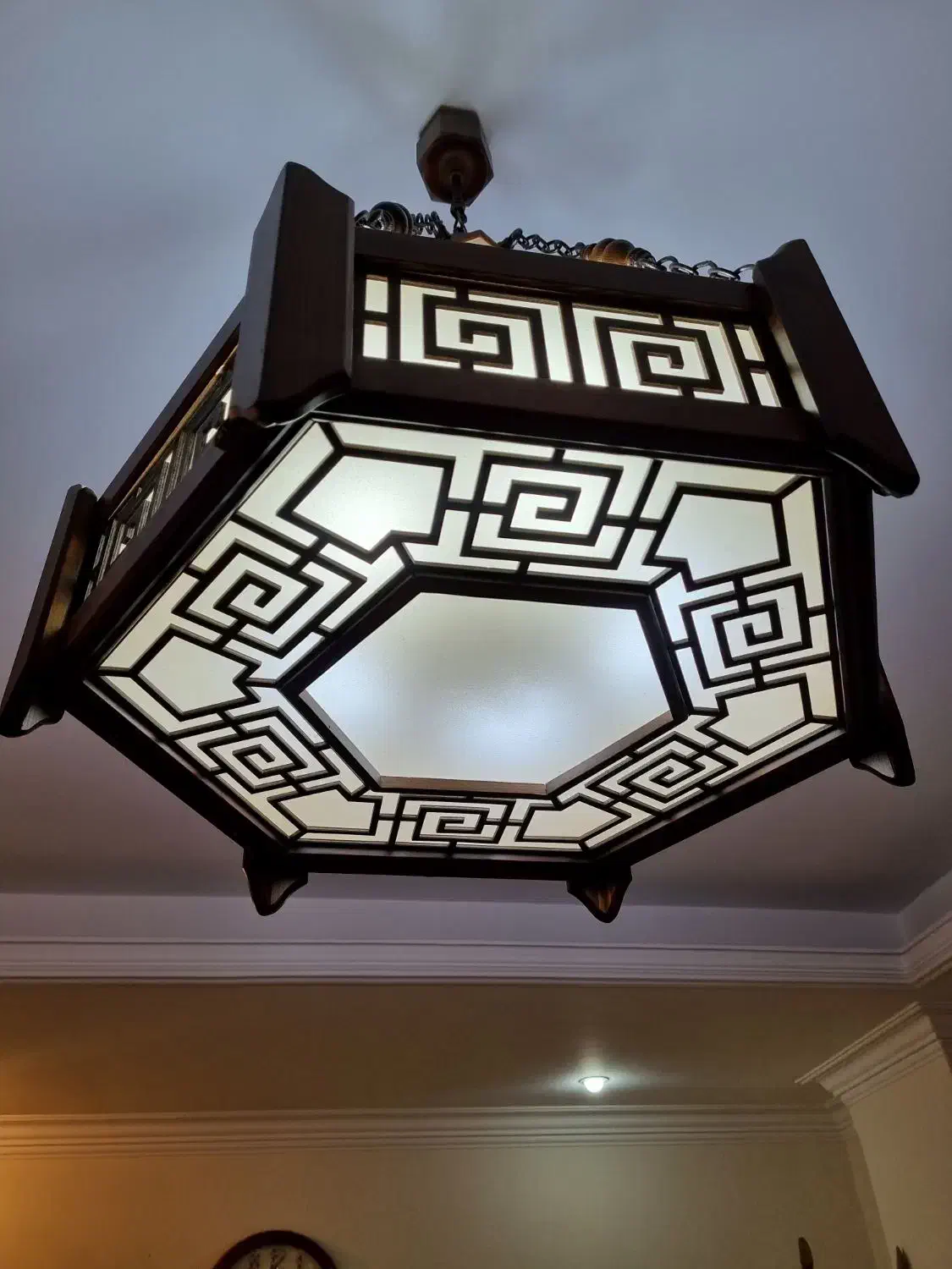 لوستر چوبی به همراه چراغ خواب،طرح ورساچه ،۵ لامپه|لوستر و چراغ آویز|تهران, سلسبیل جنوبی|دیوار