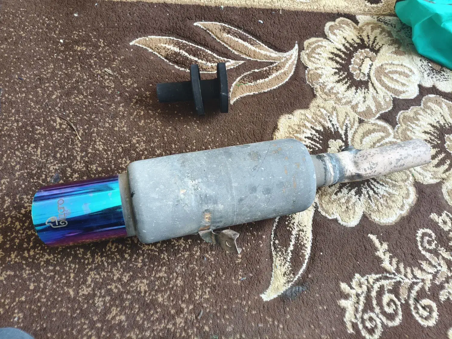منبع اگزوز اسپرت و تعدادی وسیله دوو سیلو|قطعات یدکی و لوازم جانبی|کرمان, |دیوار