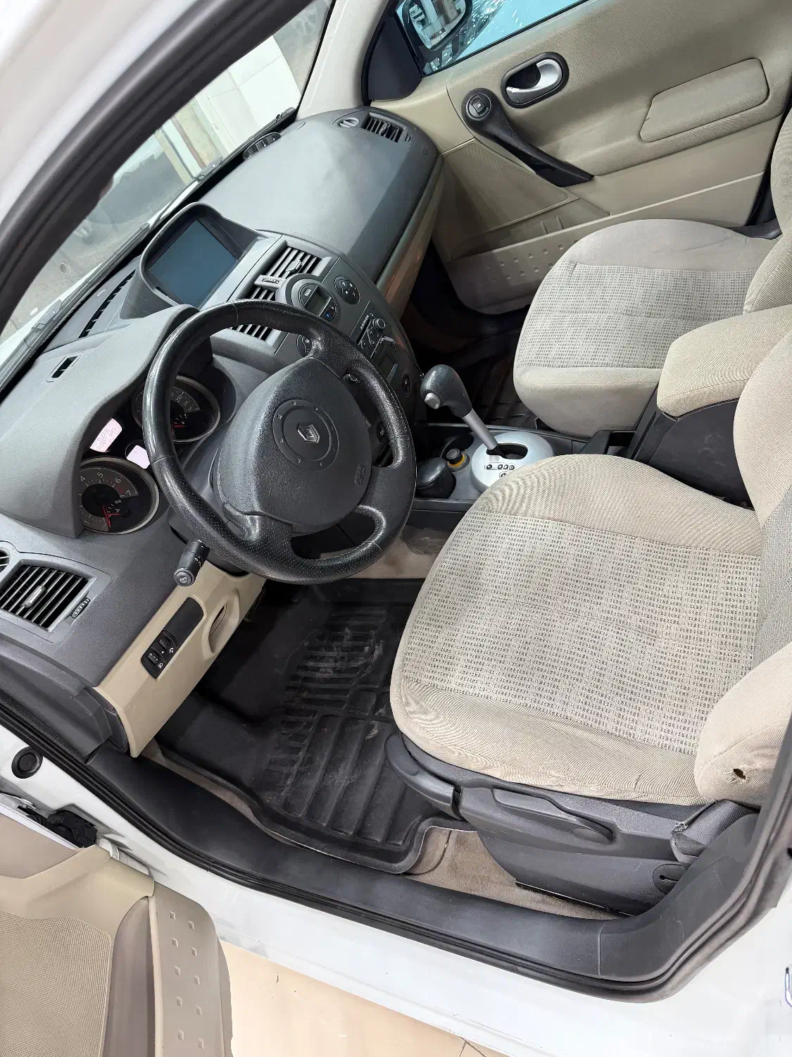 مگان مدل۹۳|خودرو سواری و وانت|گنبد کاووس, |دیوار