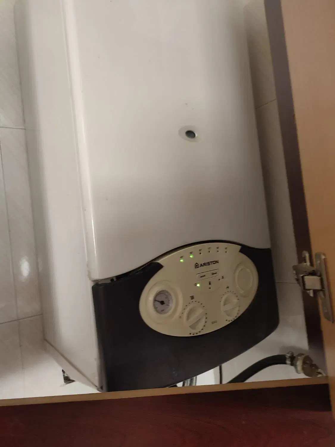 تعمیرات انواع پکیج و آبگرمکن های دیواری|خدمات پیشه و مهارت|سبزوار, پاسداران|دیوار