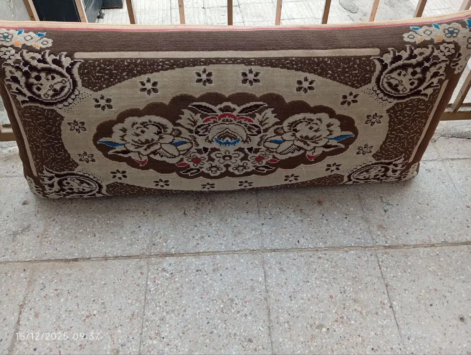 پشتی سالم تمیز|پشتی|تایباد, |دیوار