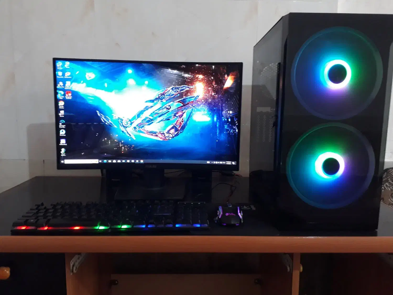 مانیتور منحنی گیمینگ ASUS|قطعات و لوازم جانبی رایانه|قم, زند آباد|دیوار