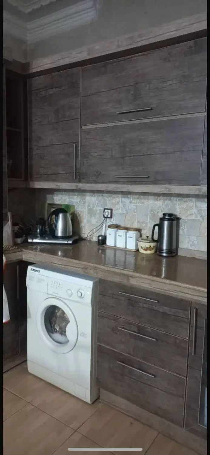 طبقه بالا ویلایی.نوساز|اجارهٔ خانه و ویلا|شیراز, شهرک گلستان|دیوار