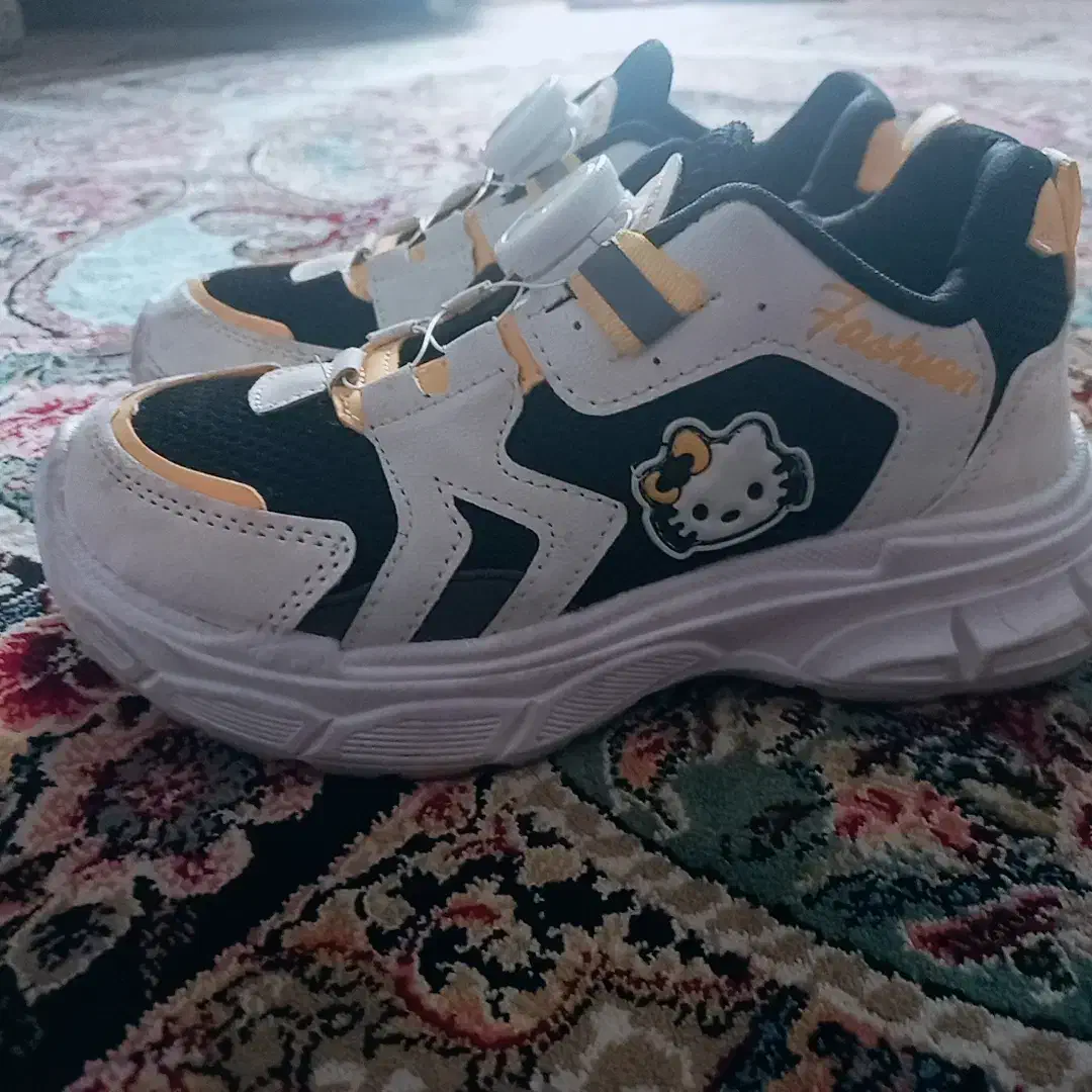 کفش دخترانه سایز۳۵|کیف، کفش، کمربند|بیرجند, |دیوار