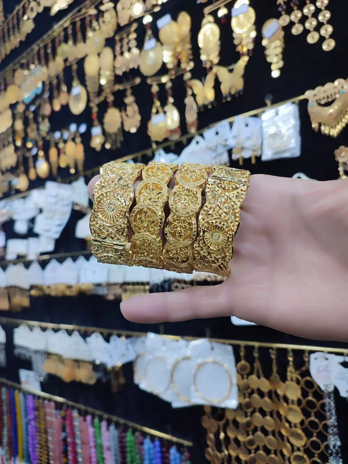 بدلیجات النگو آبکاری طلا|بدلیجات|یاسوج, |دیوار