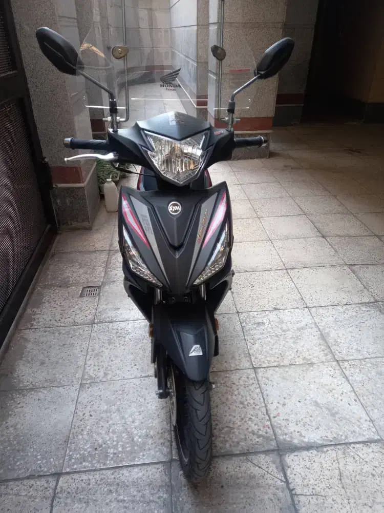 sym125بچه لاکی|موتورسیکلت|تهران, هفت چنار|دیوار