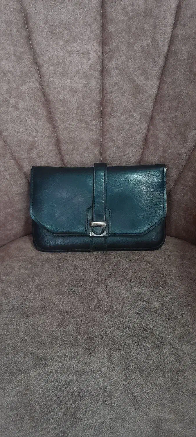 کیف|کیف، کفش، کمربند|ازنا, |دیوار