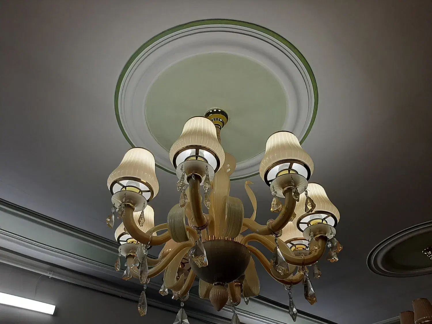 لوستر|لوستر و چراغ آویز|الشتر, |دیوار