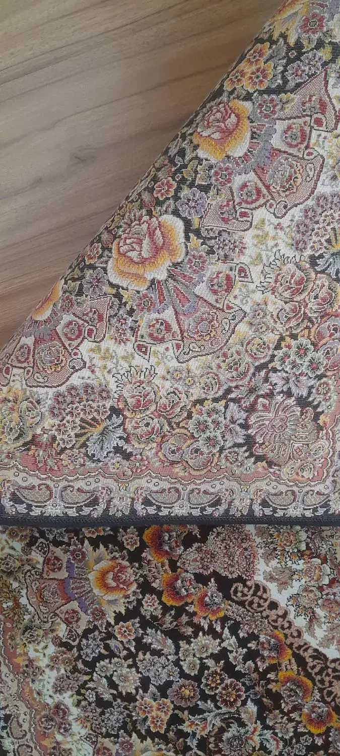 قالیچه ، کناره یک در یک و نیم ۱۰۰۰ شانه ۳۰۰۰ تراکم|فرش|تهران, بهمن یار|دیوار