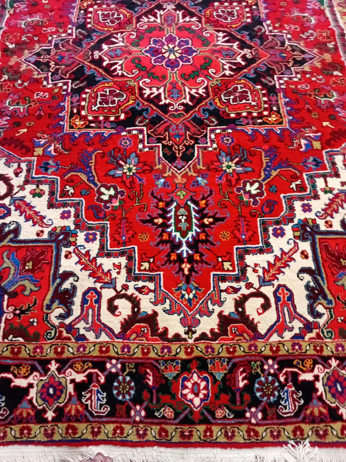 فرش ۹ متری بارماخ توخوش|فرش|هریس, |دیوار