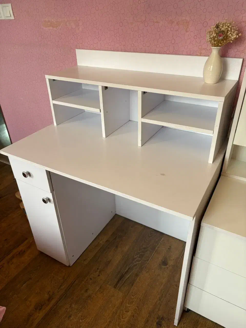 میز تحریر ومیز آرایش|میز تحریر و کامپیوتر|مشهد, فارغ التحصیلان|دیوار