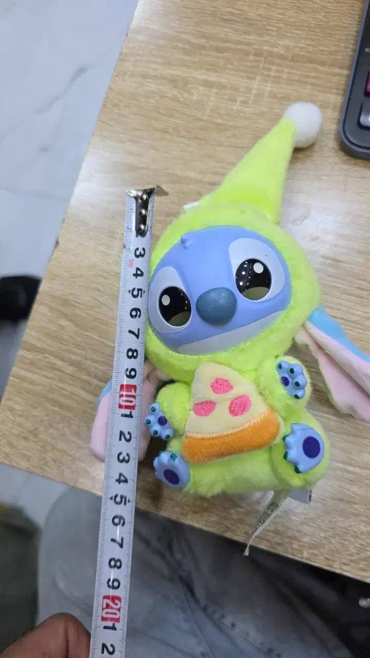 لبوبو عمده|اسباببازی|اصفهان, باغ زرشک|دیوار