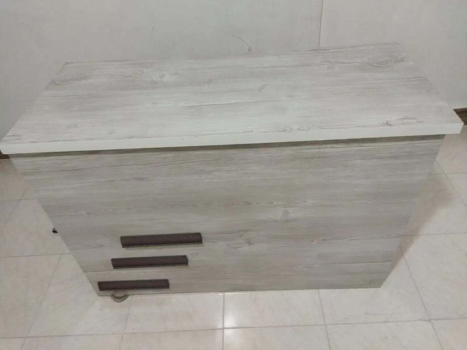 یک کابینت سه درجلیه اوپنی درحدنو|مبلمان خانگی و میز عسلی|بروجرد, |دیوار