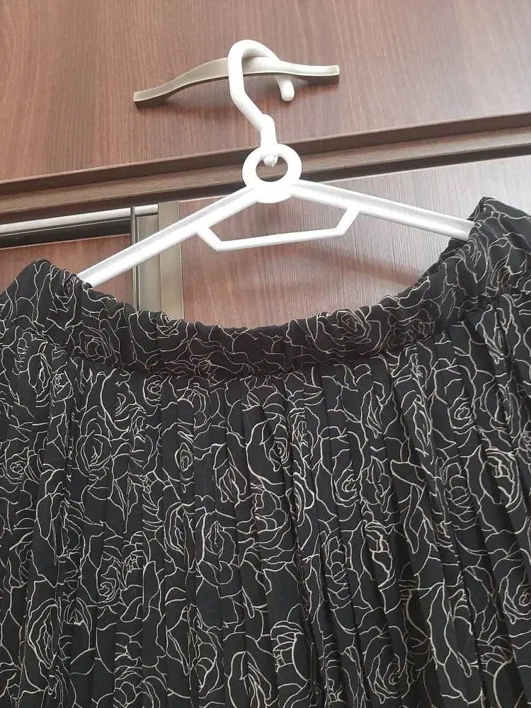 دامن مجلسی نقش دار|لباس|تهران, فدک|دیوار