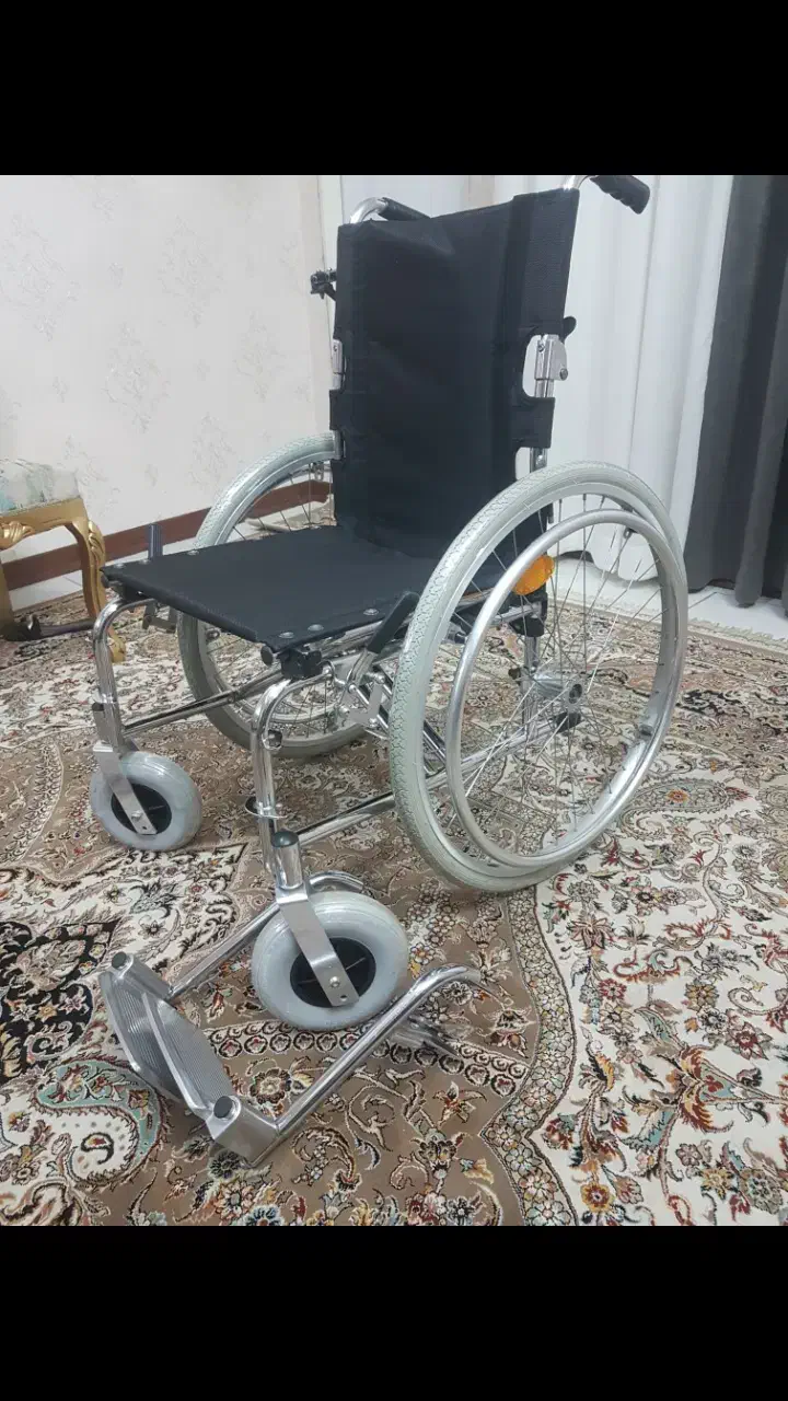 ویلچر کاربردی خارجی|آرایشی، بهداشتی، درمانی|مشهد, فاطمیه|دیوار