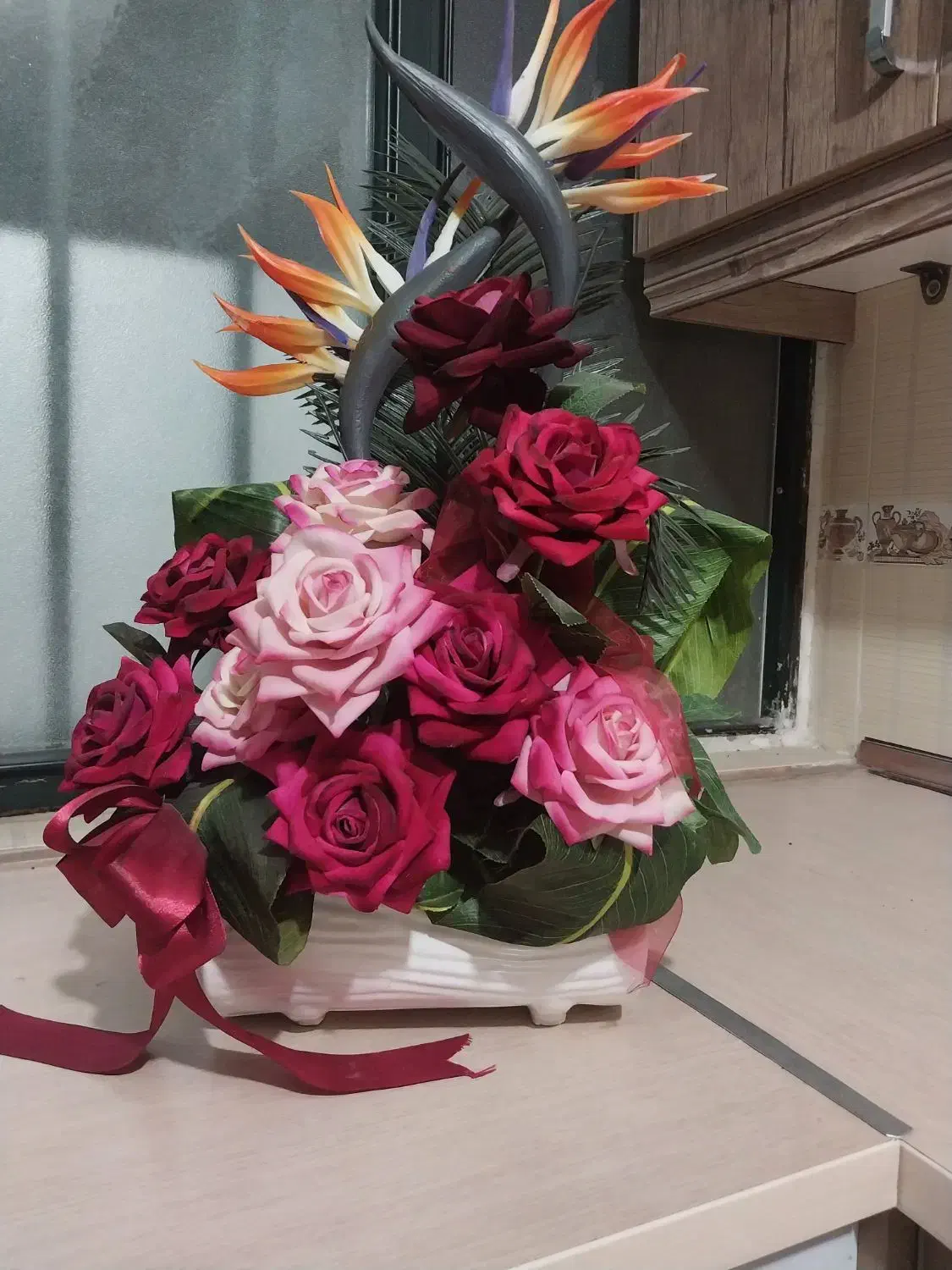 یک دسته گل با گلدان سفالی فقط ۴۰۰هزارتومان|گل مصنوعی|سمنان, |دیوار