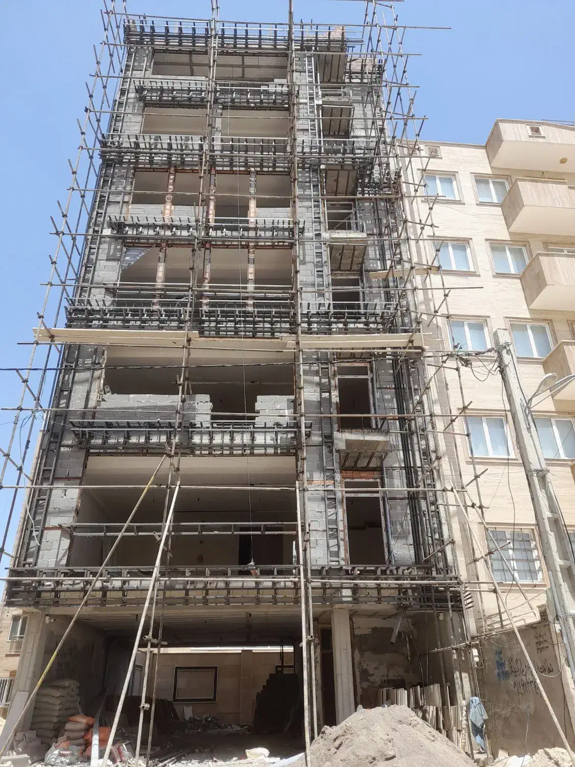 جوشکاری نبشی کشی والپست ،نما رومی وکلاسیک|خدمات پیشه و مهارت|اردبیل, |دیوار