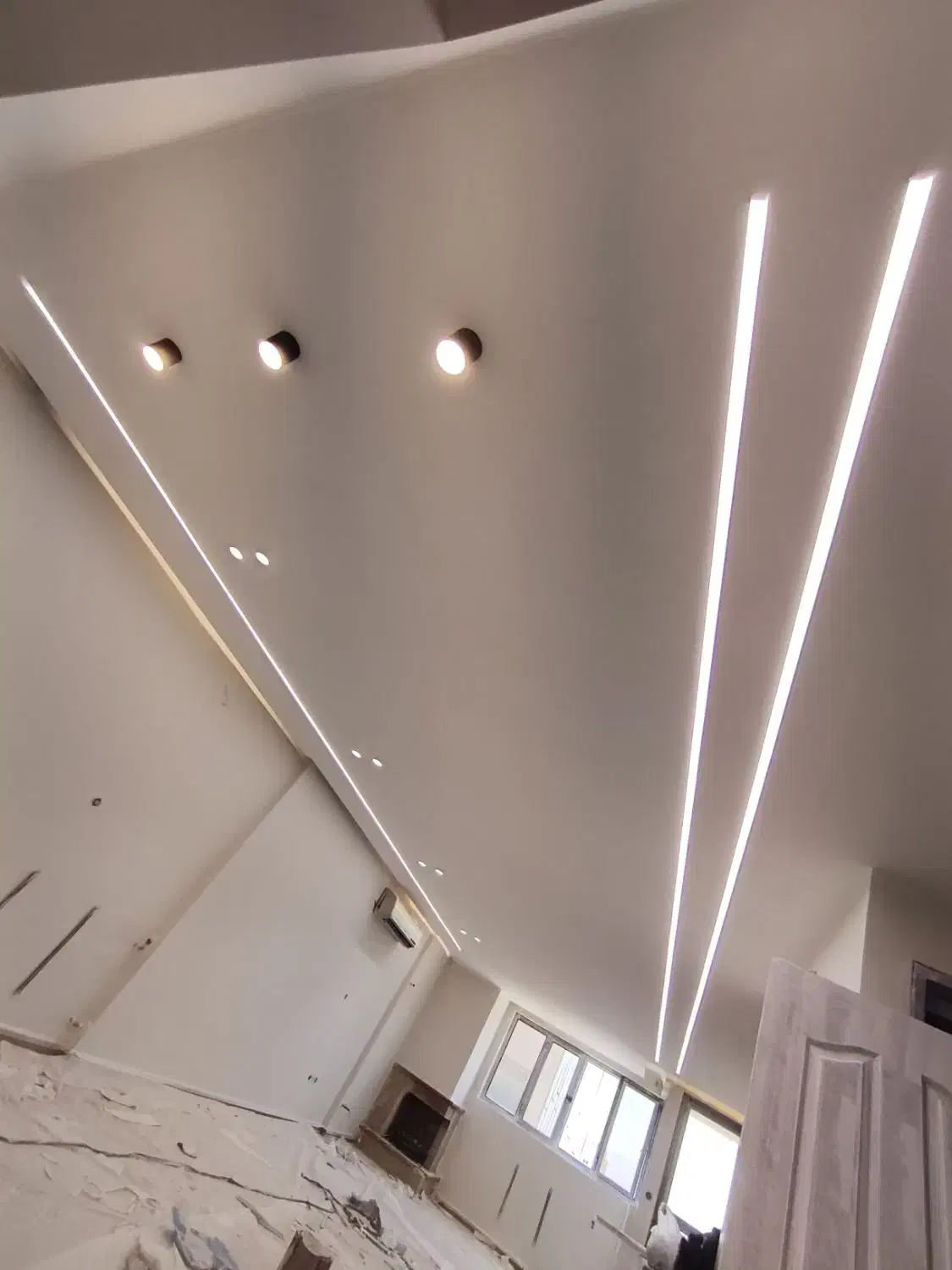 فروش و نصاب تخصصی انواع لاین نوری و ...|لامپ و چراغ|شیراز, معالیآباد|دیوار