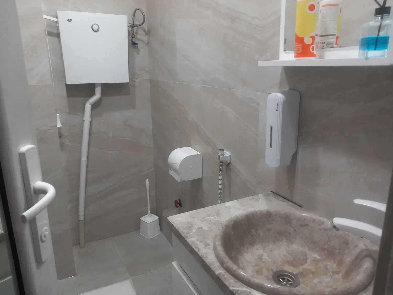 آپارتمانی تک واحده لوکس|اجارهٔ آپارتمان|سقز, |دیوار