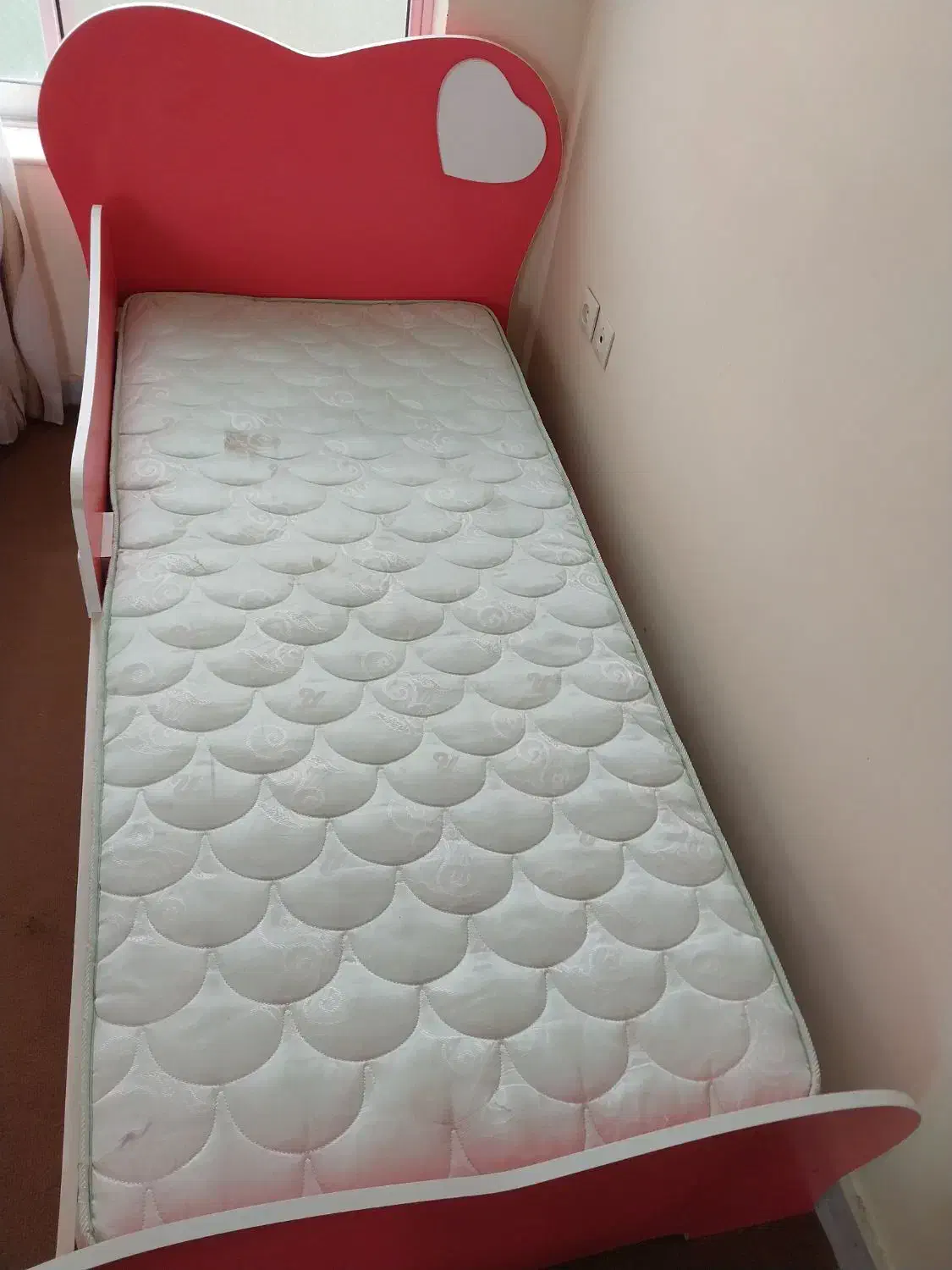 تخت کودک با تشک|تخت و سرویس خواب|چمستان, |دیوار