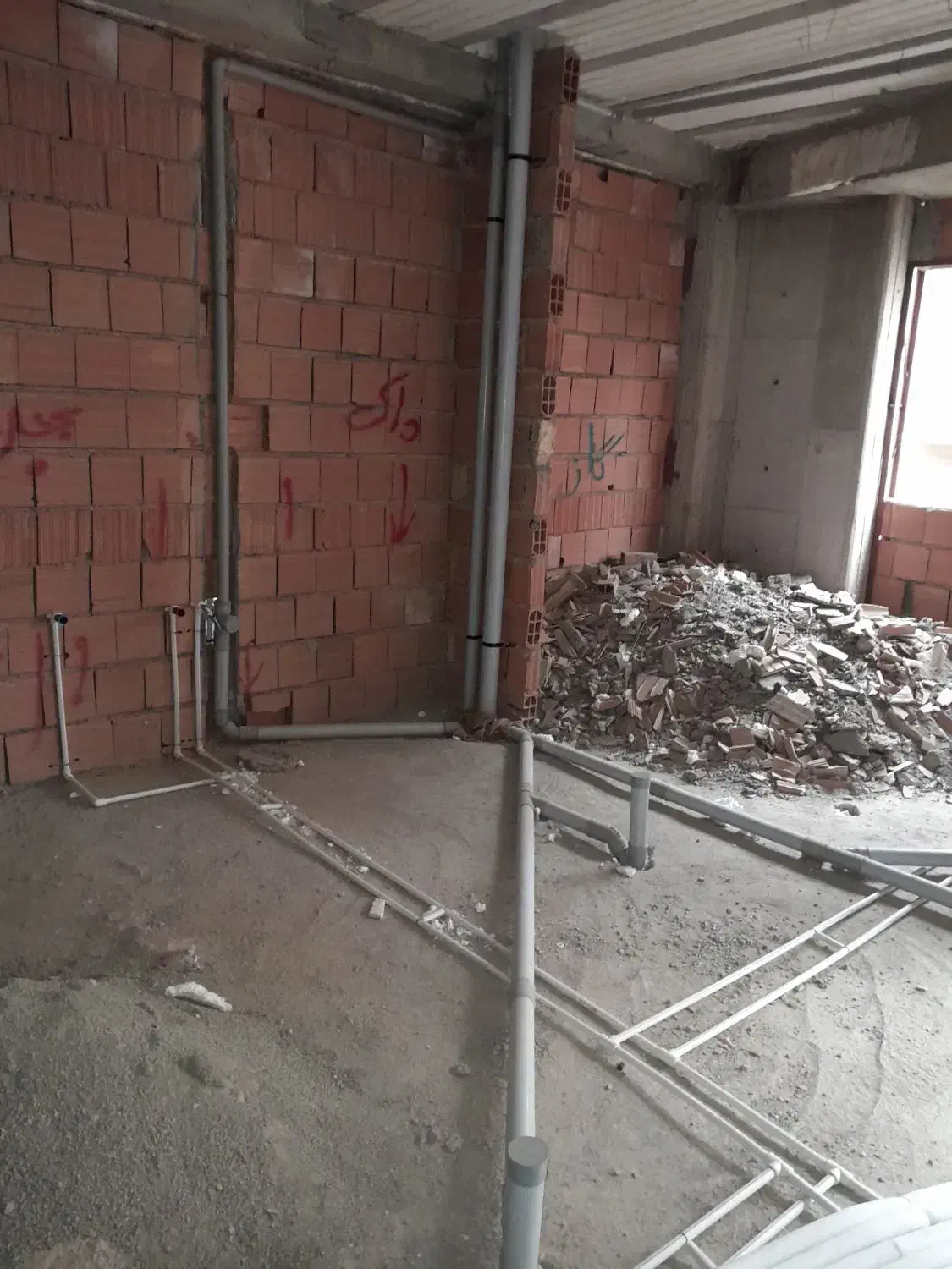 لوله کشی آب،فاضلاب،پکیج،نصب شیرآلات|خدمات پیشه و مهارت|گرگان, |دیوار