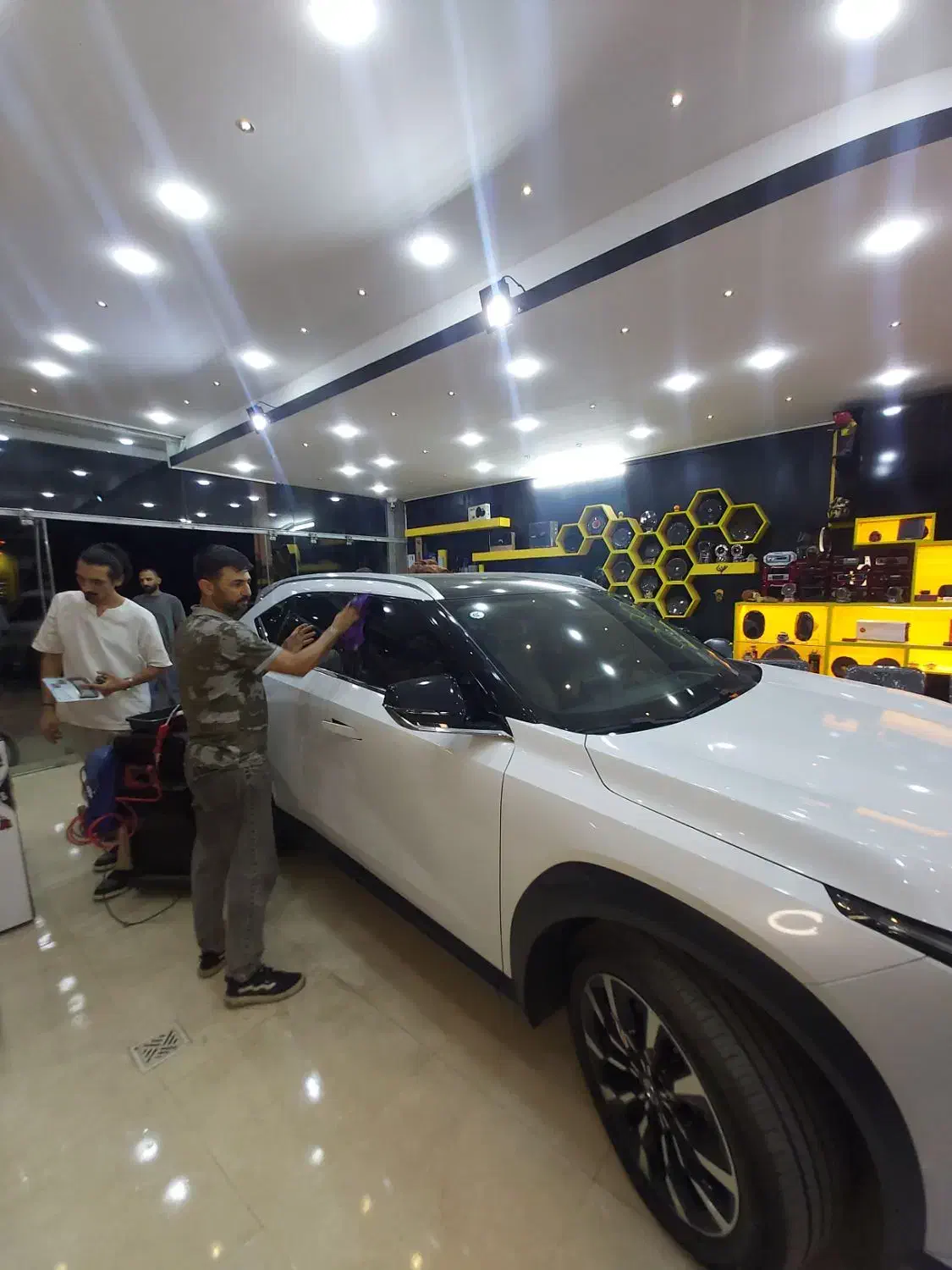 شیشه دودی تخصصی|خدمات پیشه و مهارت|اصفهان, بهارستان|دیوار